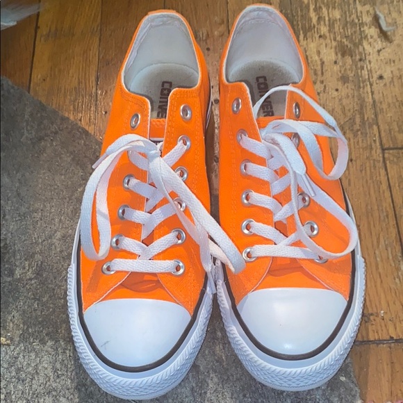 orange converse 9